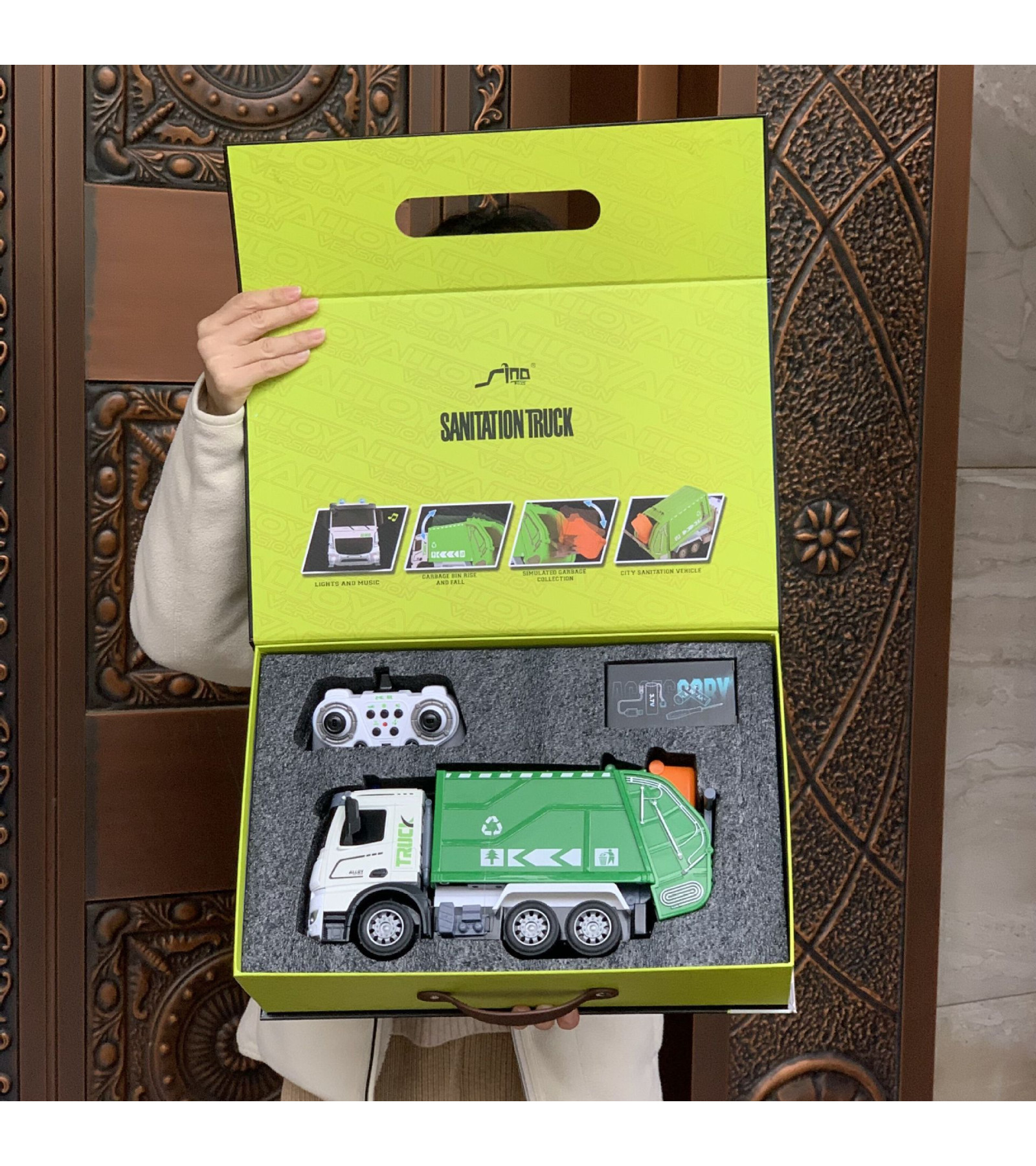 1:12 2.4 Ghz RC Uzaktan Kumandalı Damperli Temizlik Kamyonu Araç Müzikli Işıklı